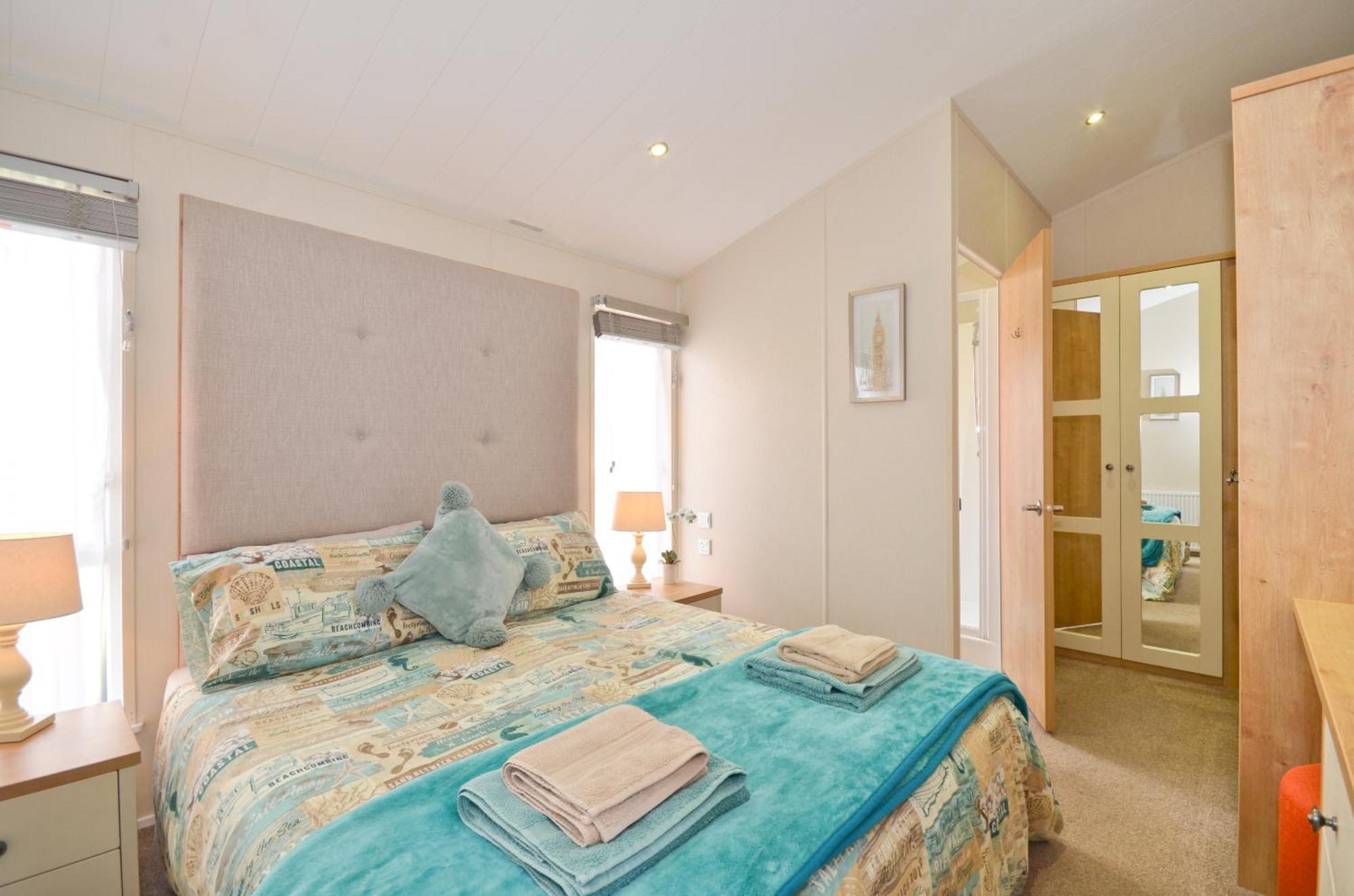 Foxes Heart Villa Ryde  Bagian luar foto